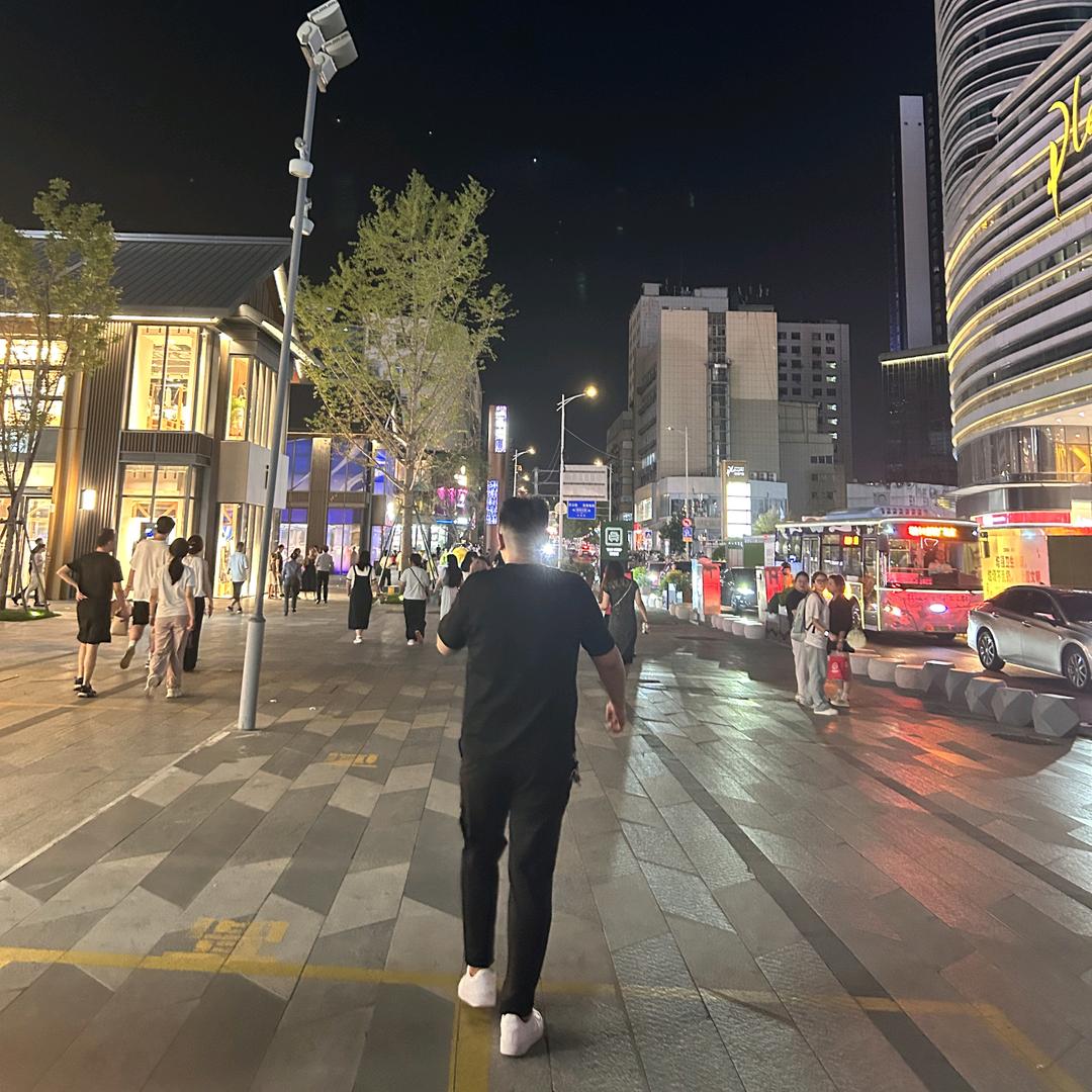 張晨