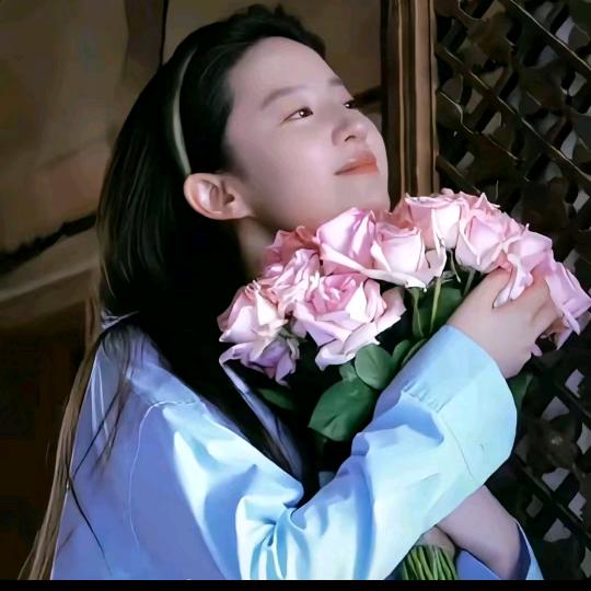 王👑