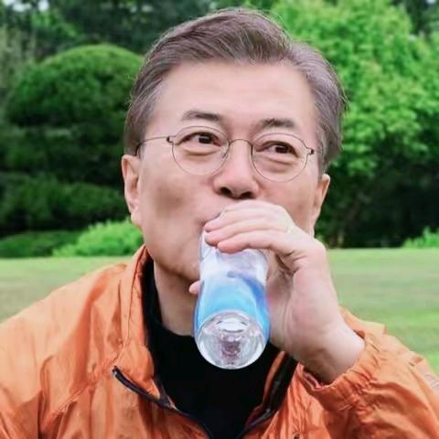 @寅忆囚心