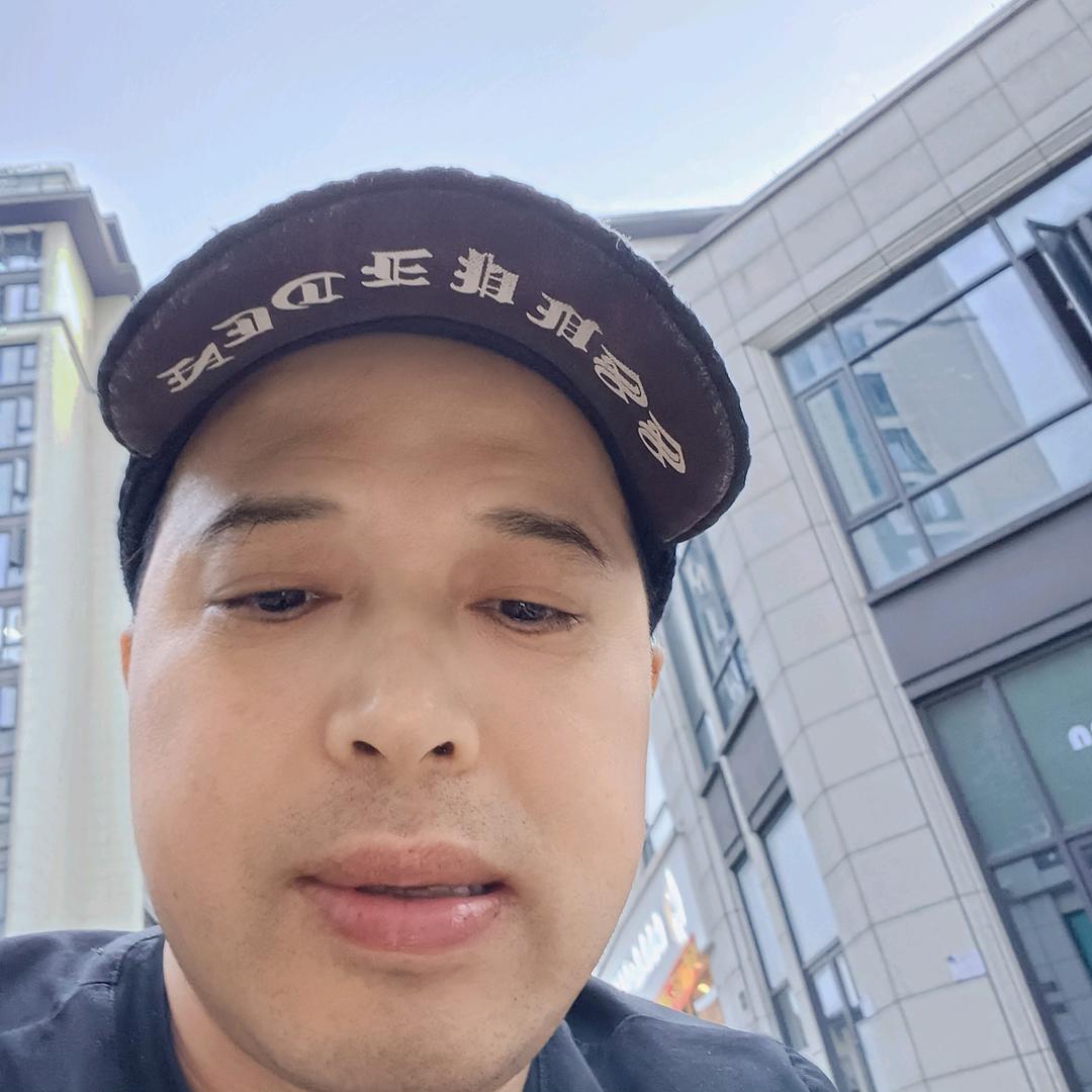 龙游阿永女士烫发