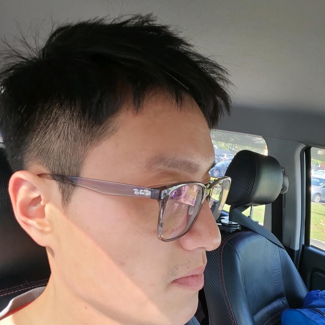 快乐小哥🍟