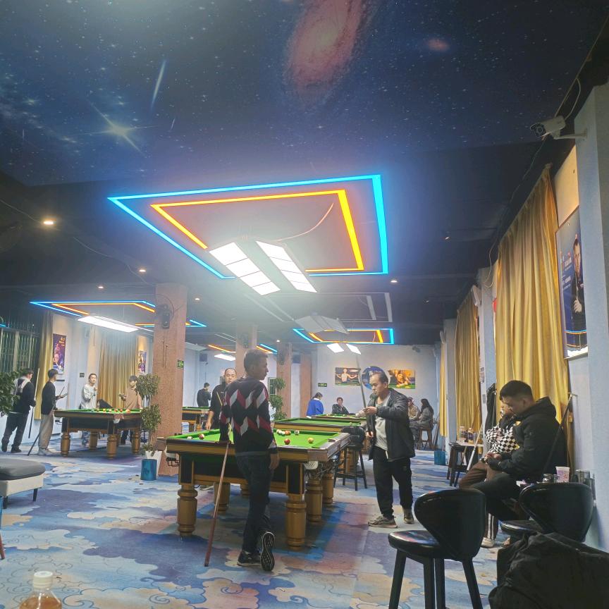 黑⑧台球室
