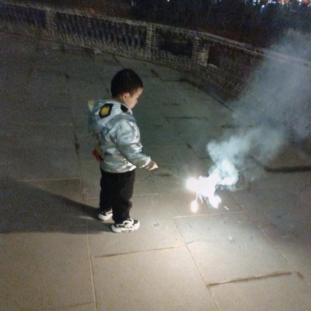 豪亿机械加工