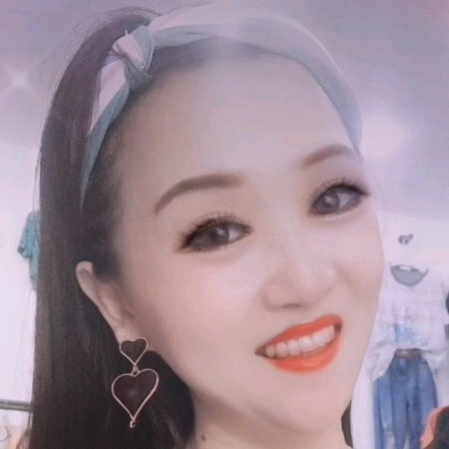 靓丽服饰