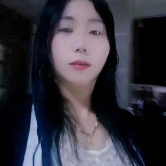 做个俗人，干净自由。