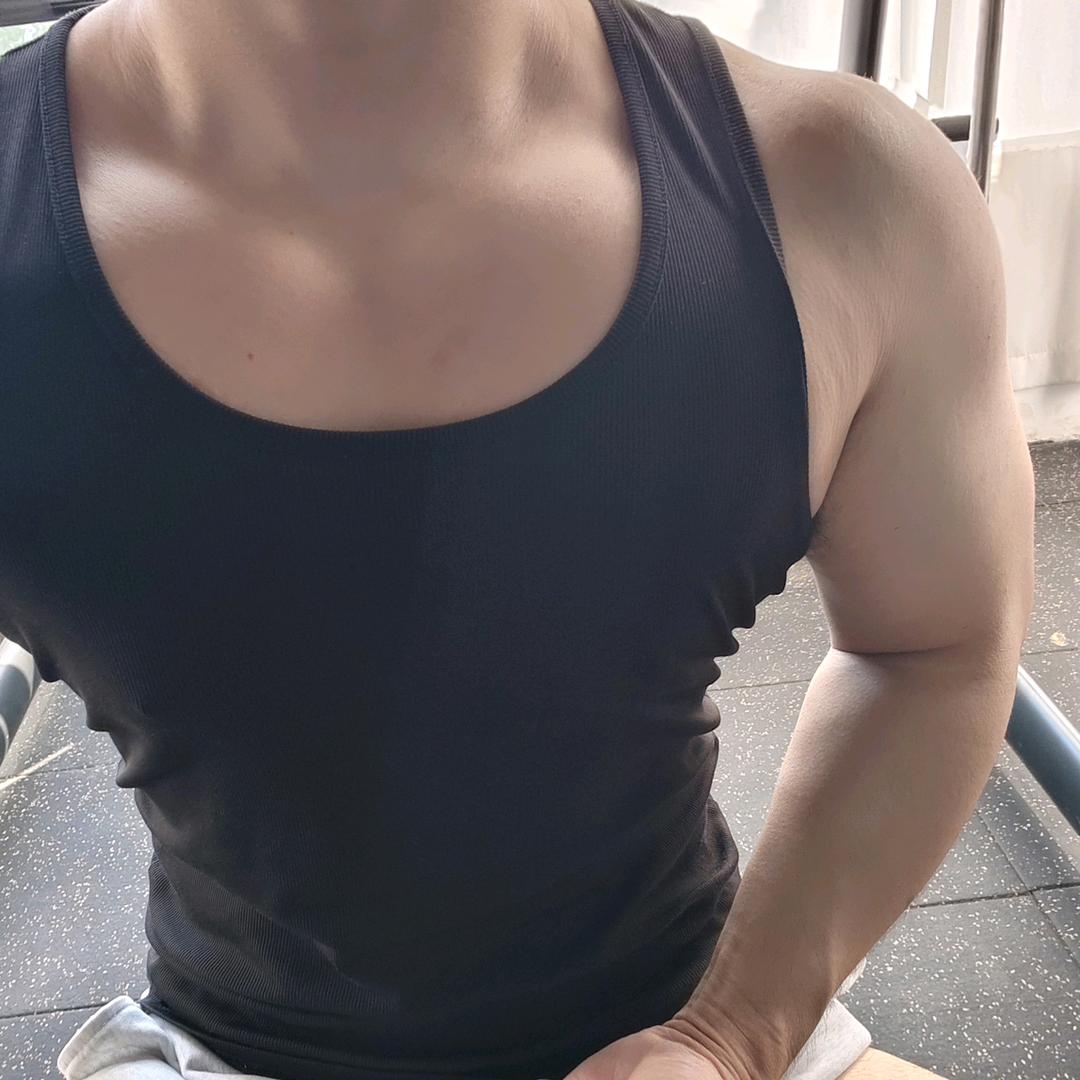 爱健身的阿帅