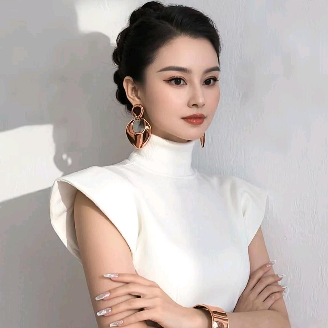 新中式美容“§”若彤