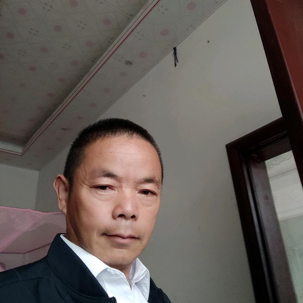 王 春