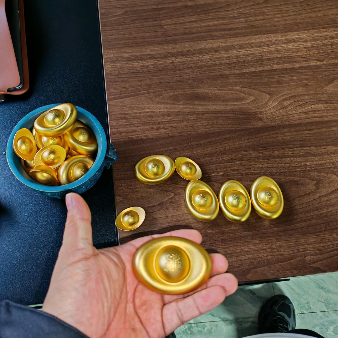 做投标的小哥哥………