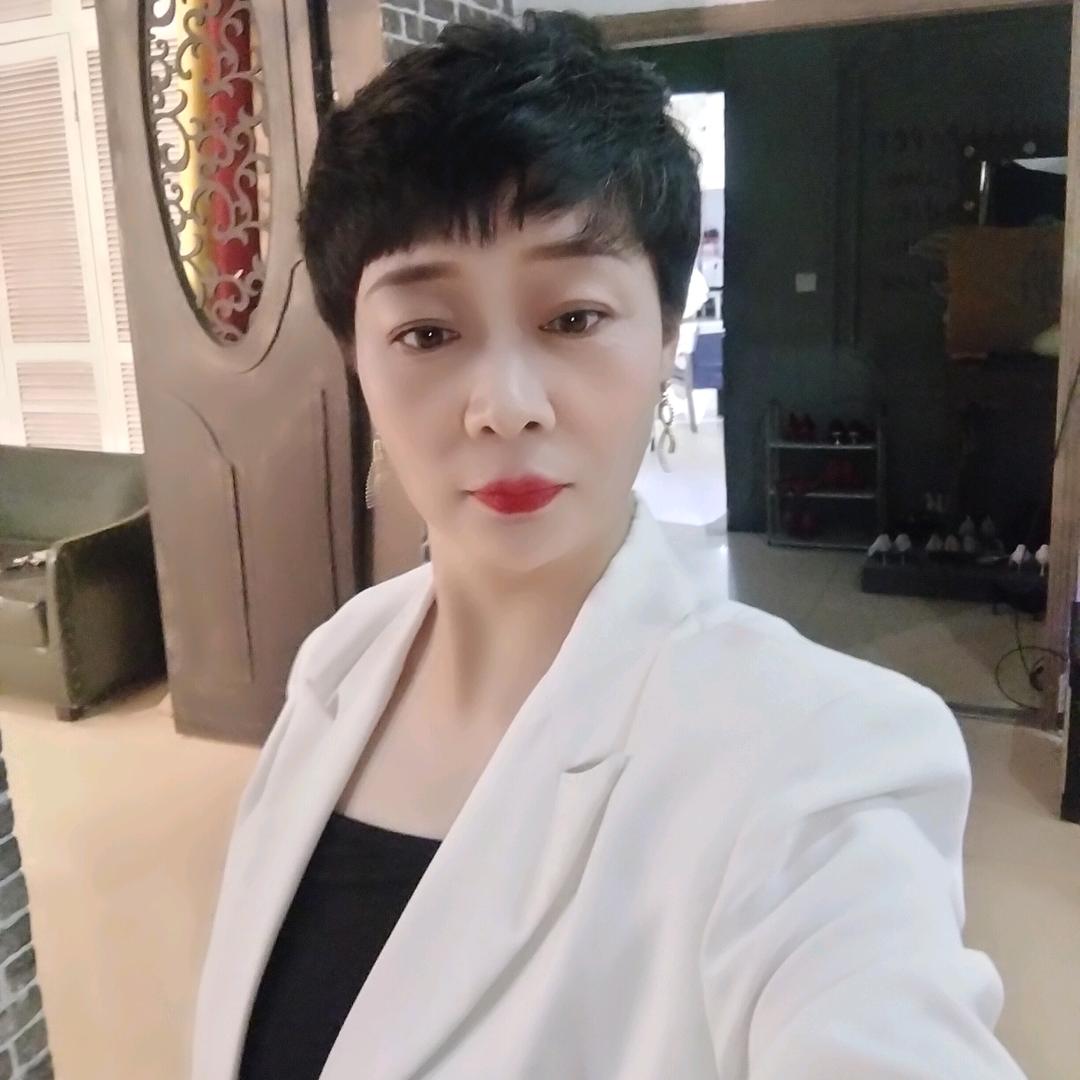 洺湖嘉苑二期孙俪