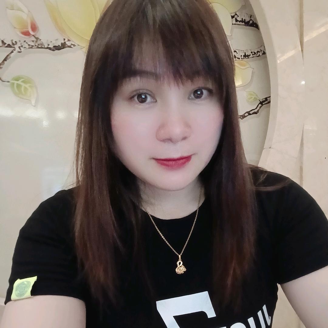 🌸彩云追月🐷