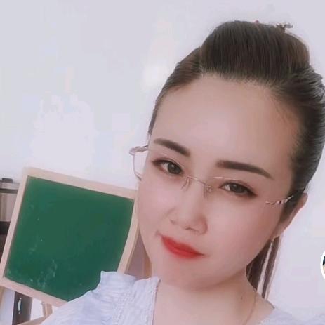 坐五年大学出来的姑娘