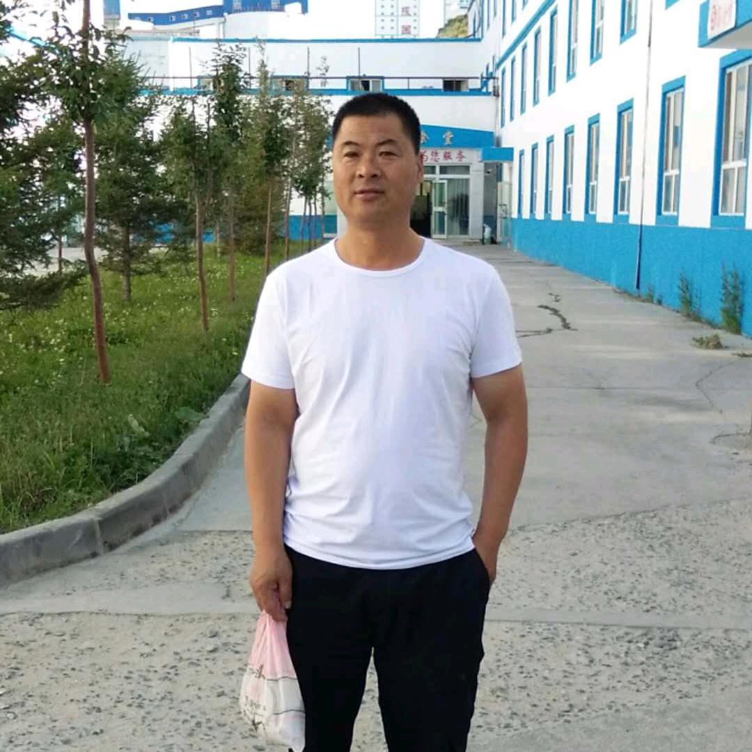 隔屏相望