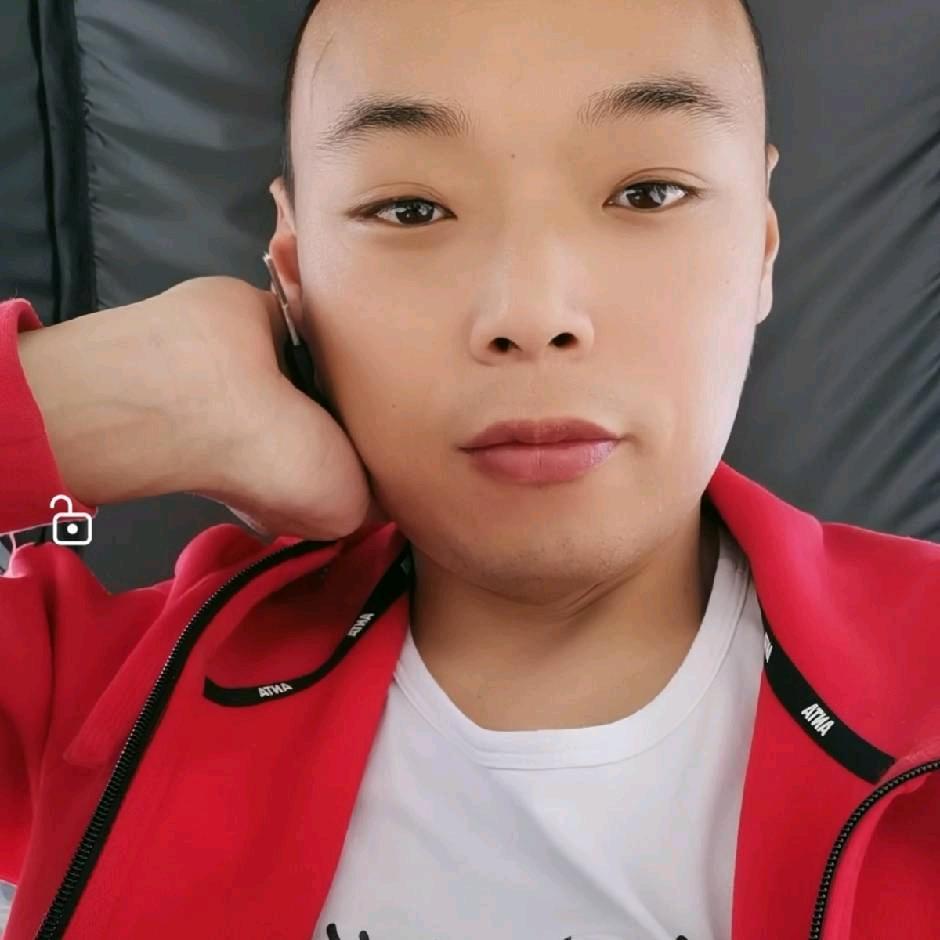 阿亮
