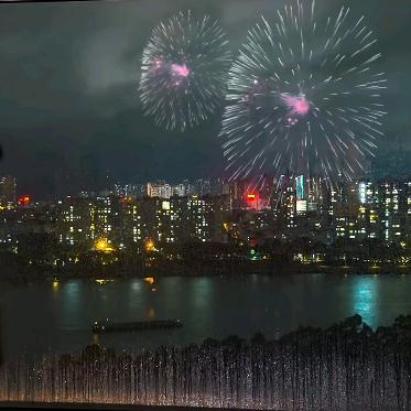 用户243679873131584976