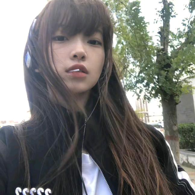 央央.