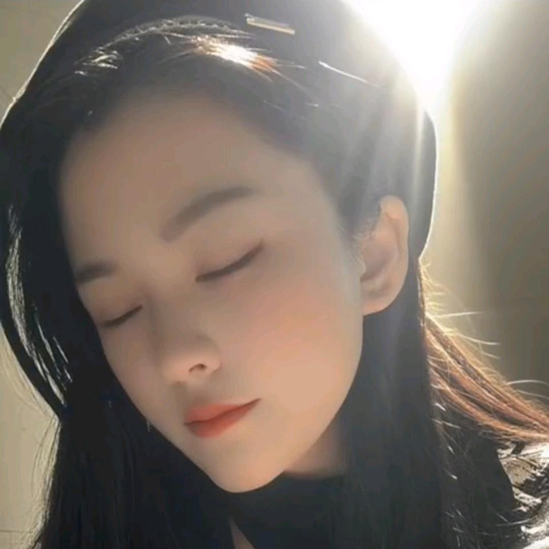 月老板♡