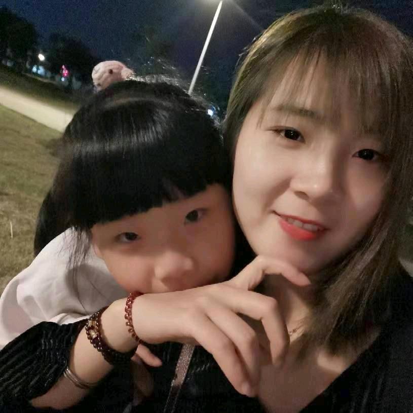 莹.《魅影》
