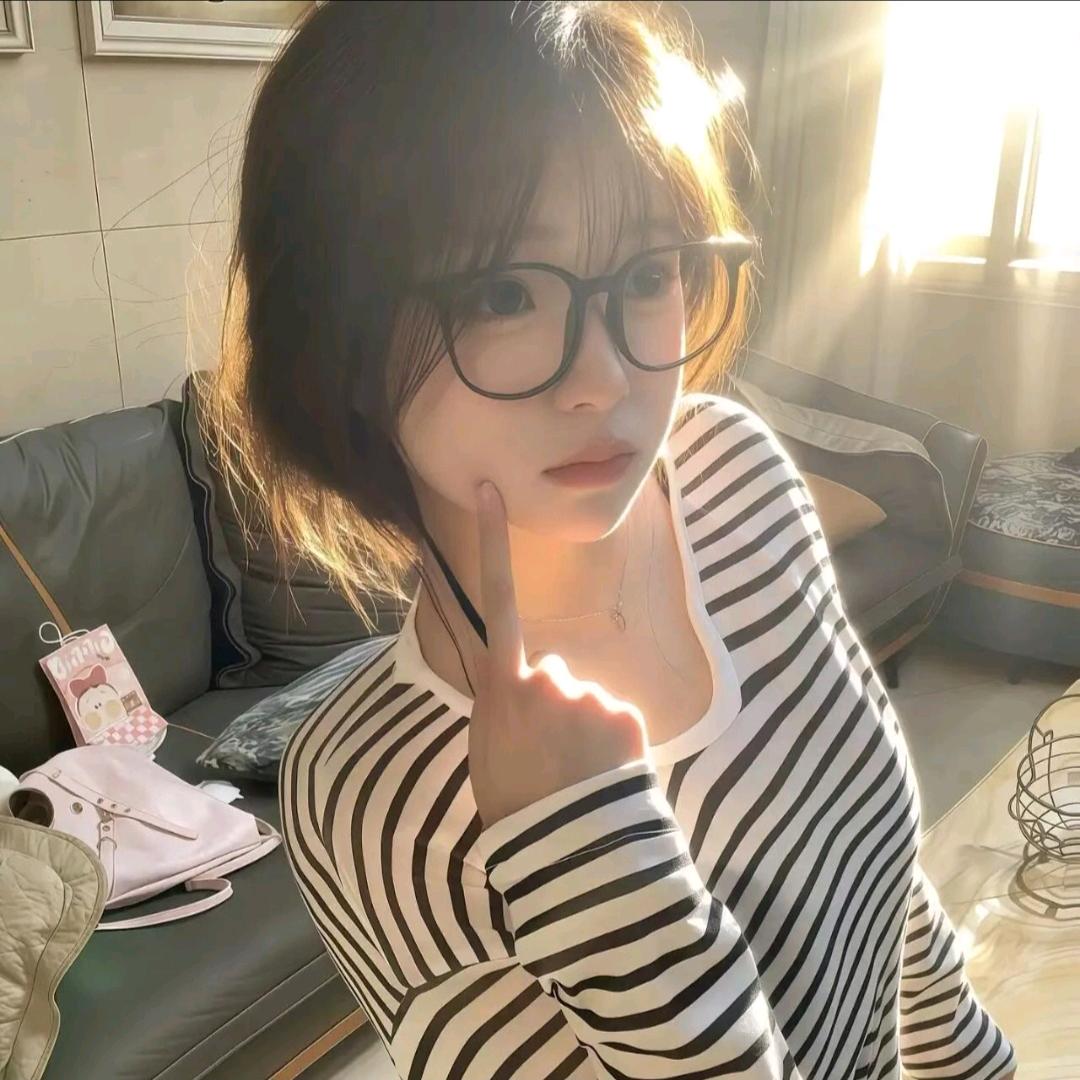 周周._