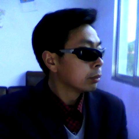 彭柿岗:专业生产精品寿衣，寿被。