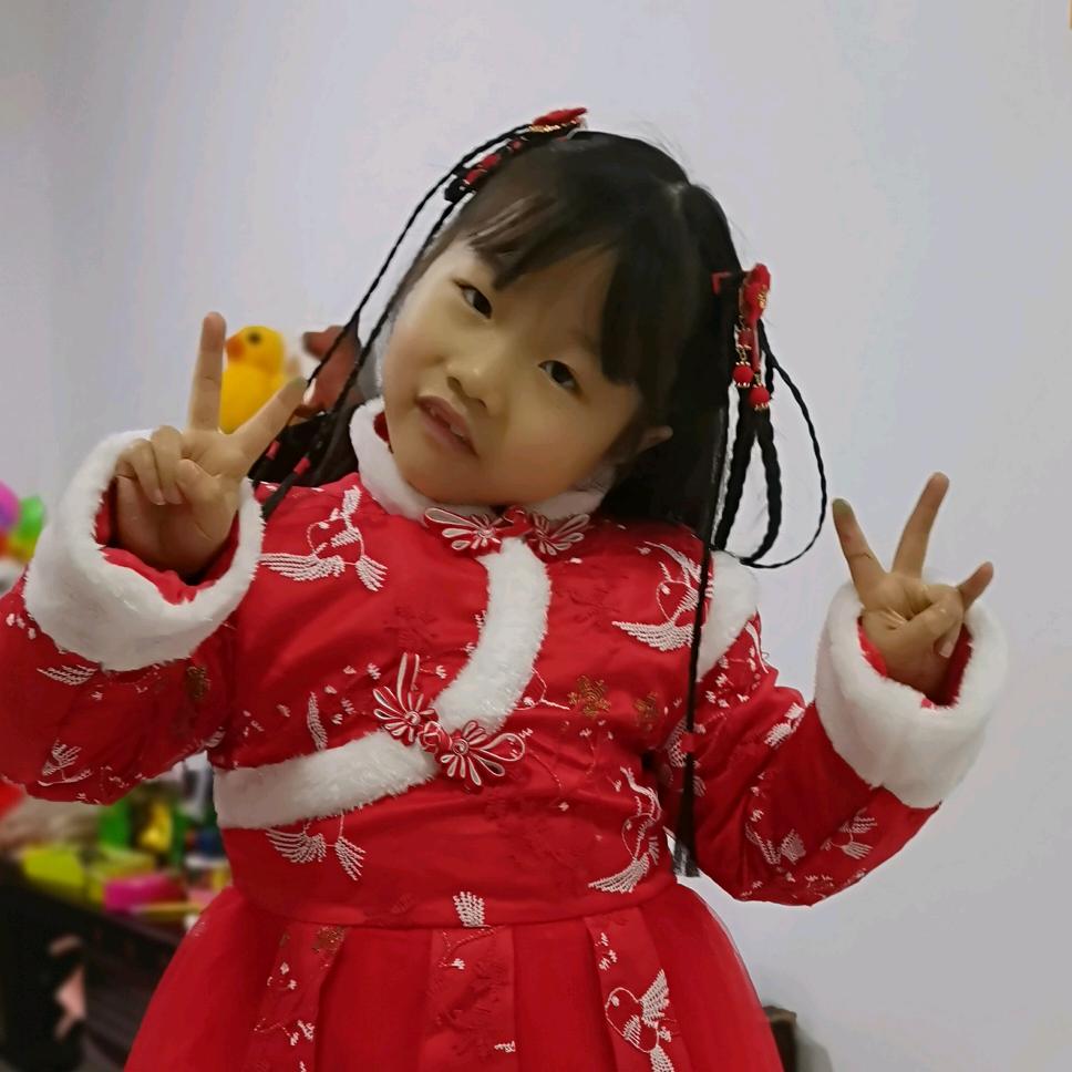 朵朵奶奶。