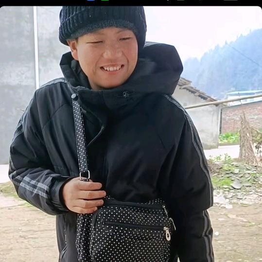 林浩，