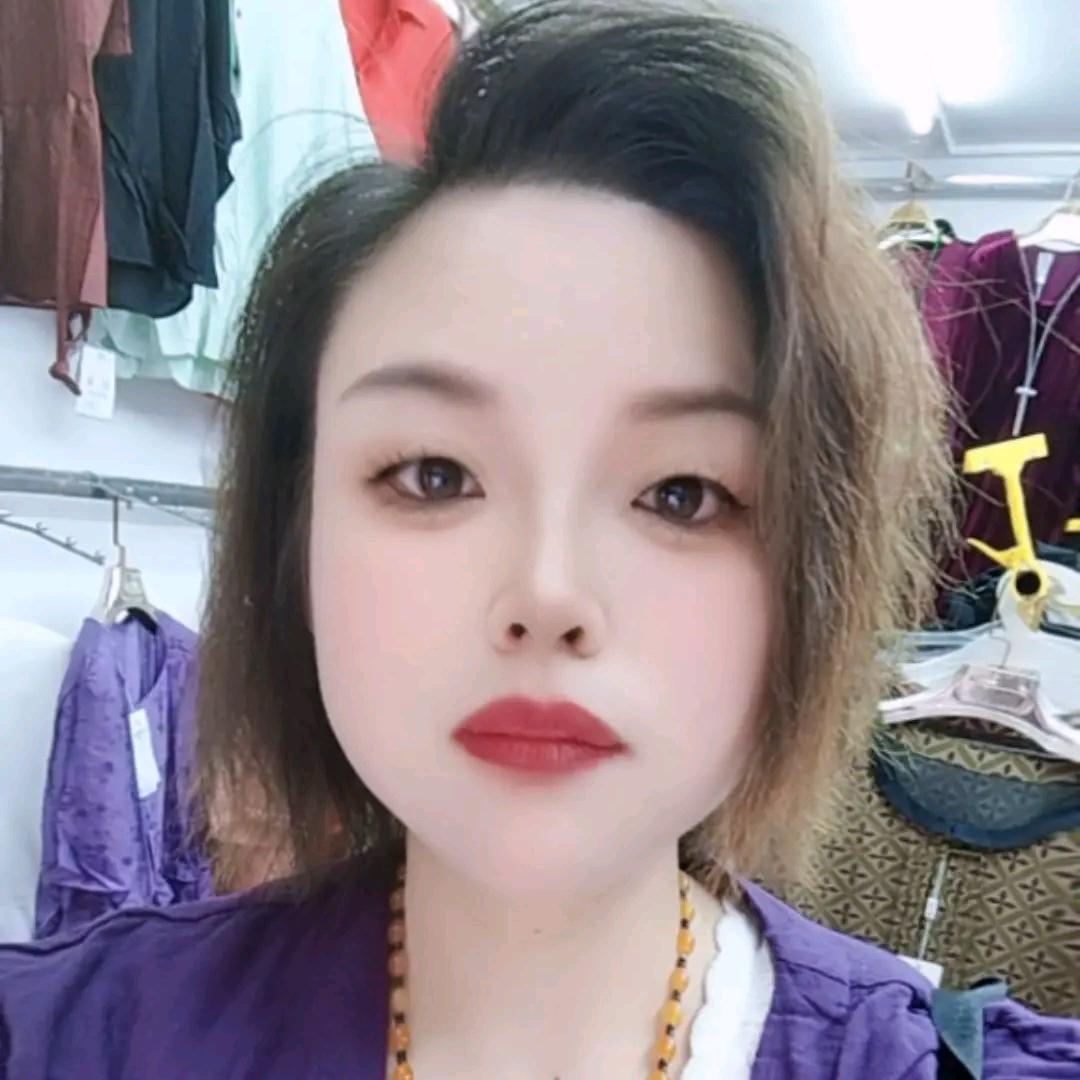 洋洋品牌折扣张东玲