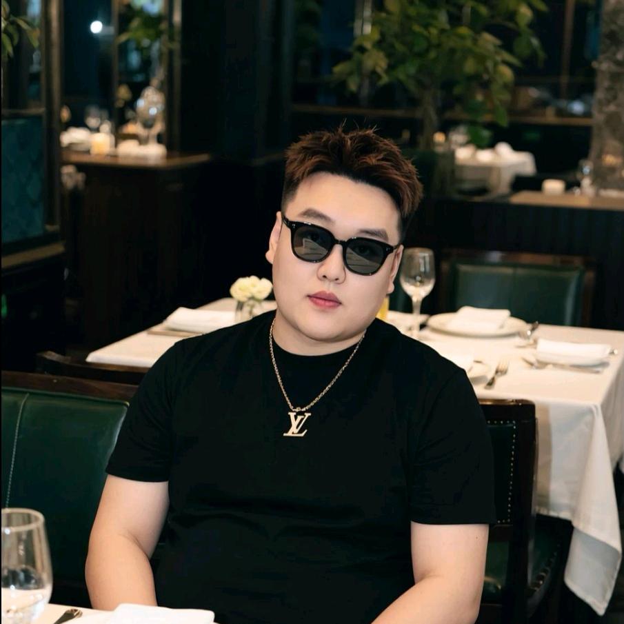 居里夫任🇭🇰