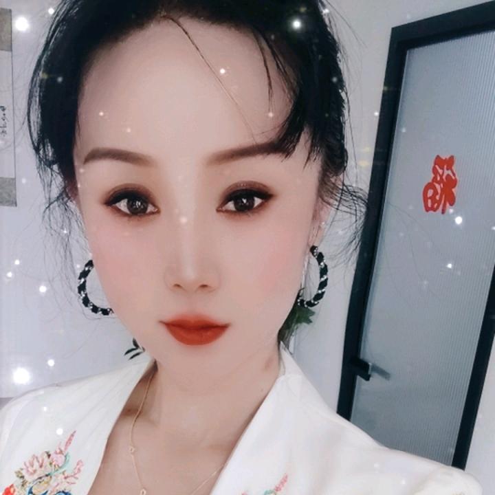 蓝狐丽