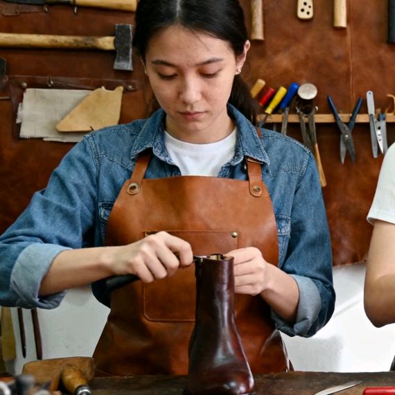 手工女鞋跃茂工作室