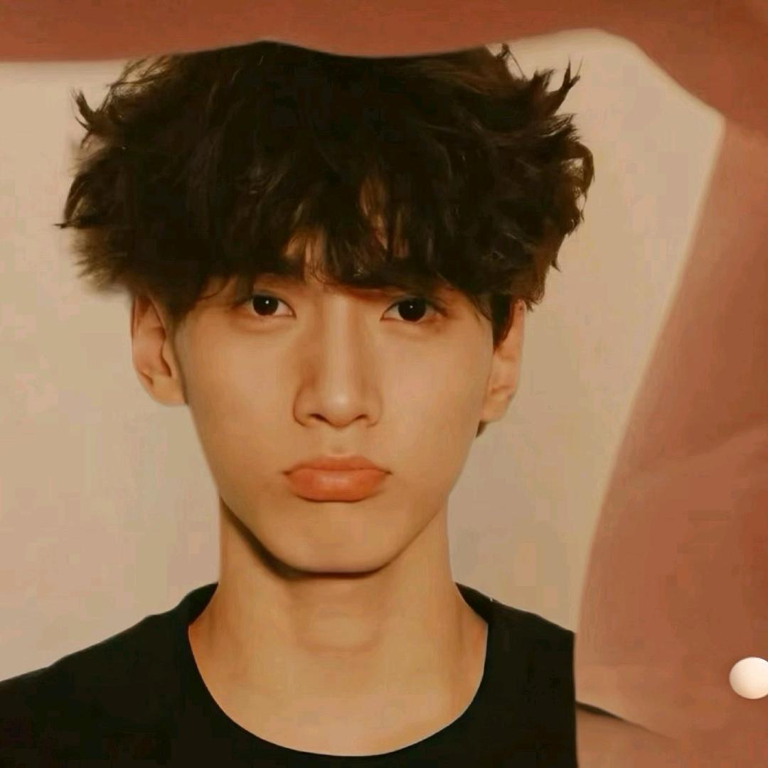 夏嘻嘻¹⁴⁰¹¹