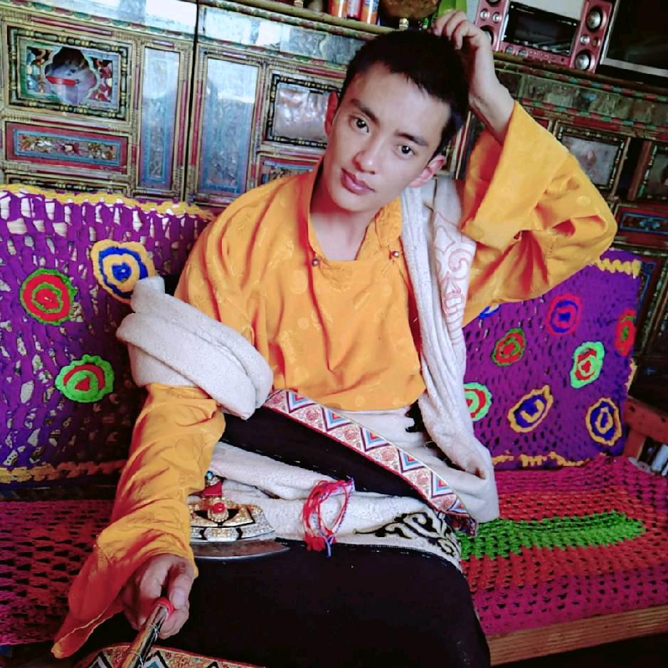 啊 香 罗罗