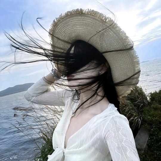 小妍学姐（贵州师范学院）