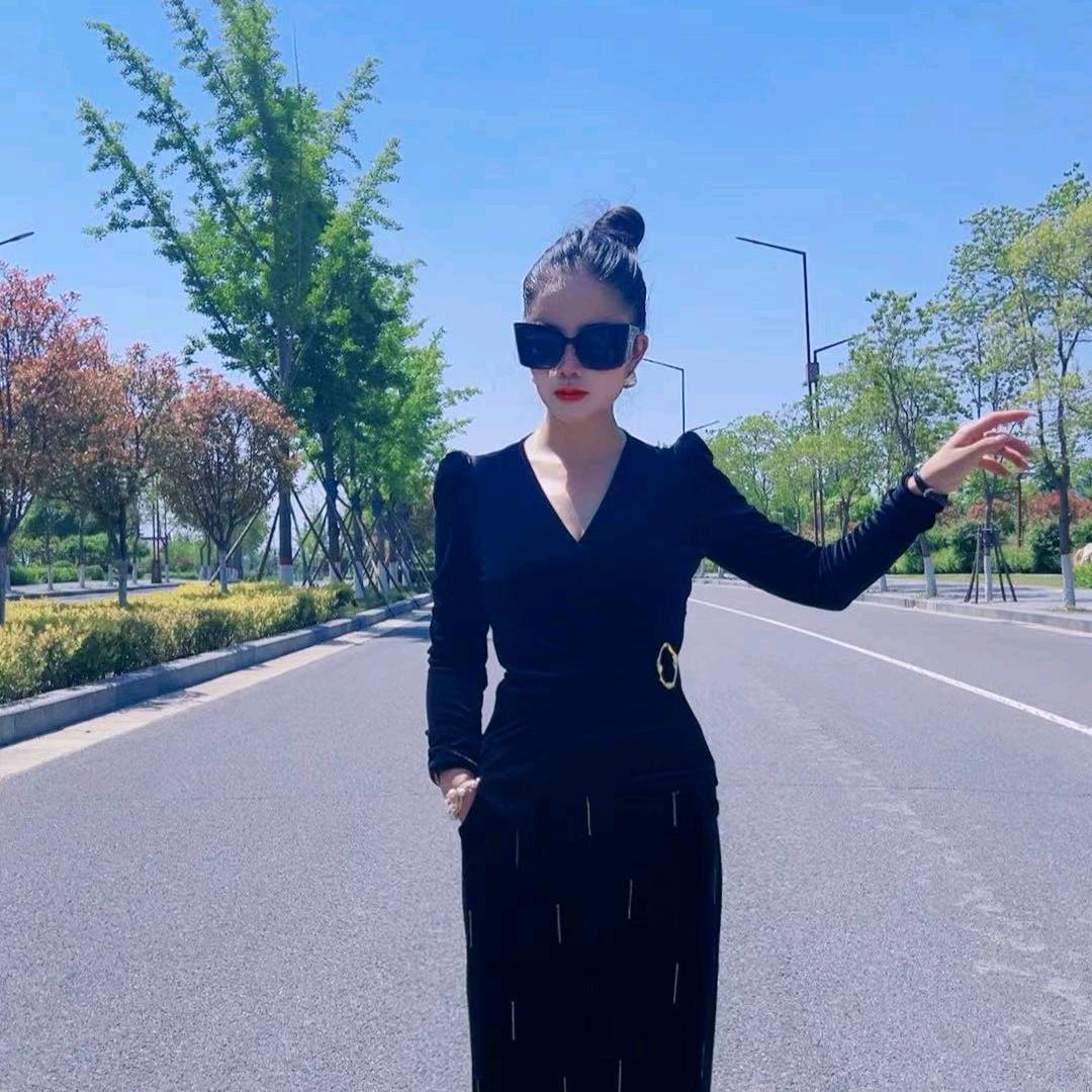 深圳南油衣恋女装