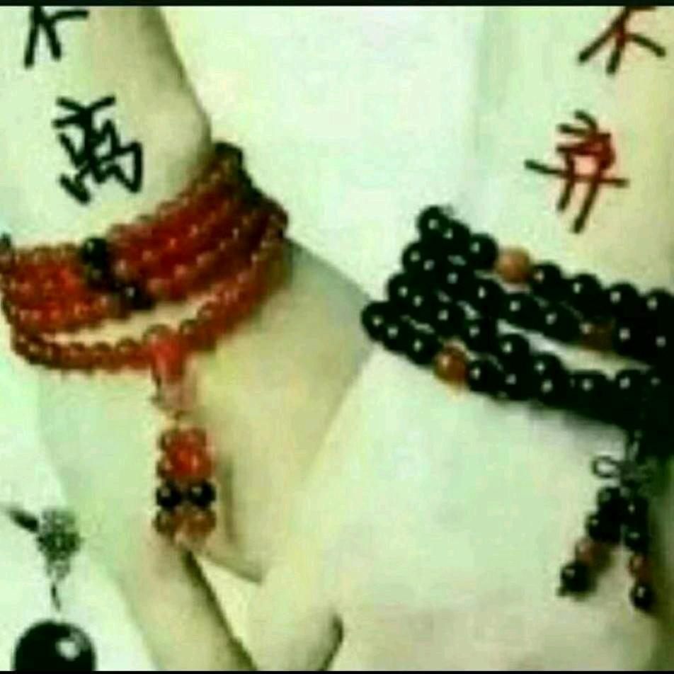 时而傻笑，时而心酸，终究不欢而散