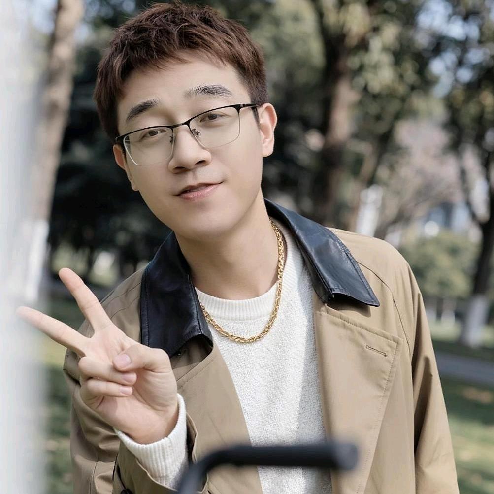 &@虚拟的世界&&@虚伪的人@&