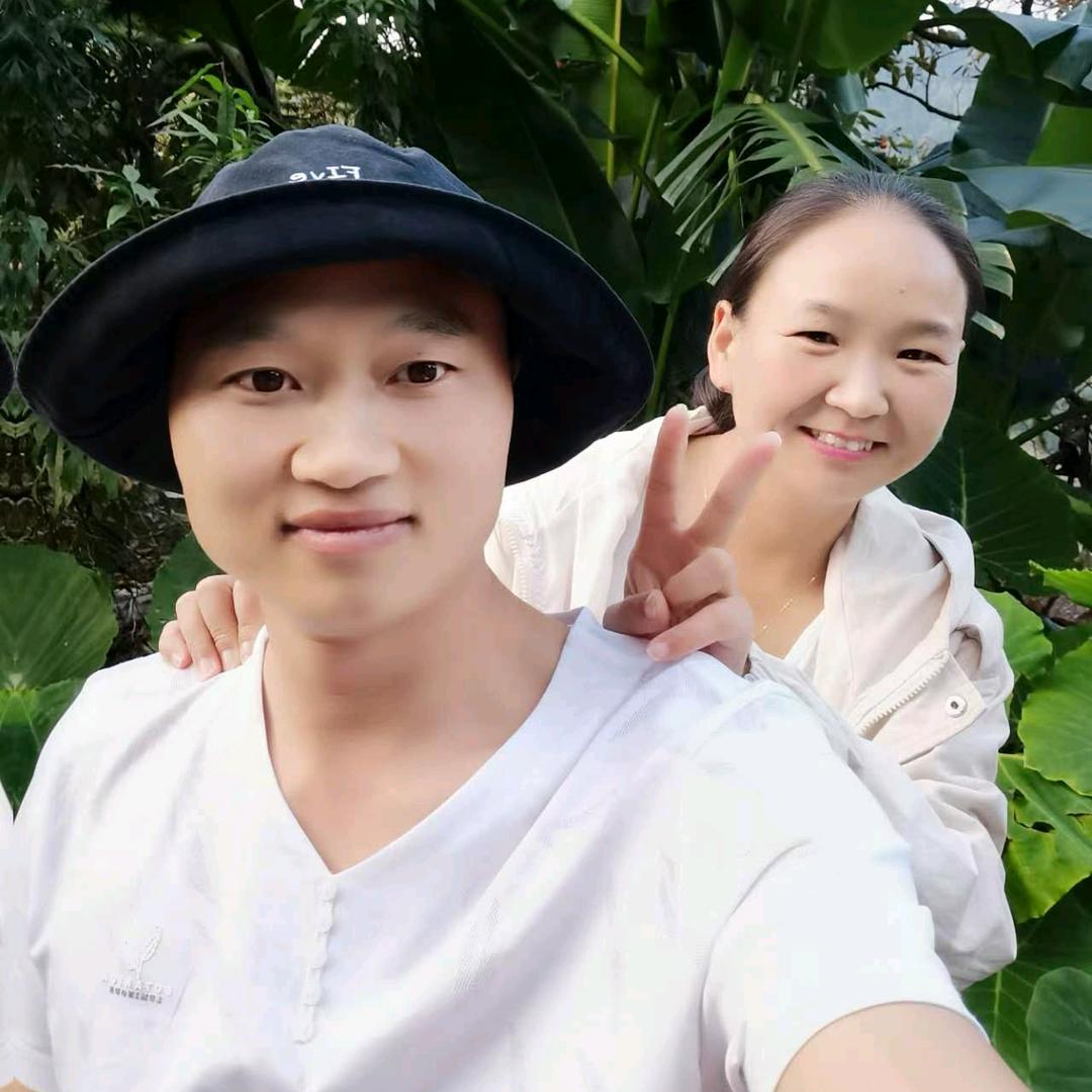 ℒᎭℯ⃝何家᭄💞幸福⁵²º🌿࿐