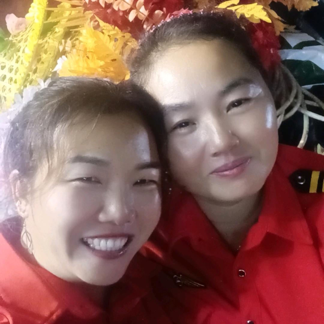 自由姐妹乐队