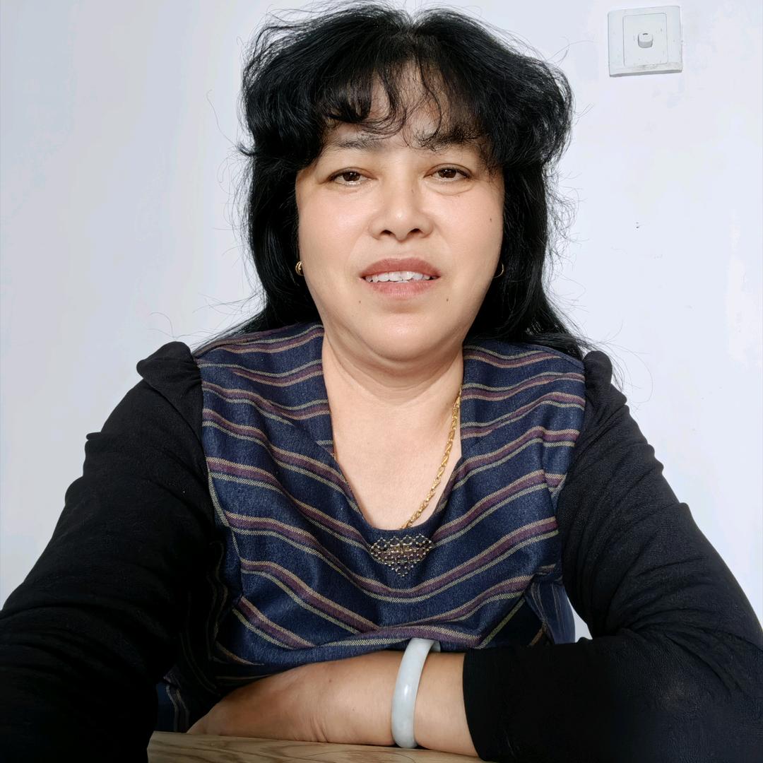 凤姐，下午两点半左右开播