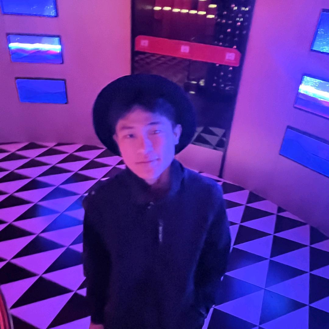 有钱必买电动车。