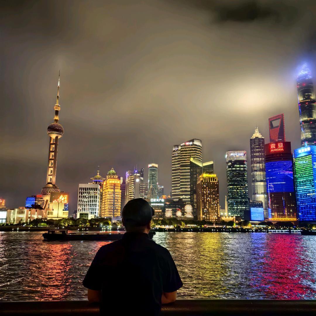 爱溜达的张老板🎆☺️