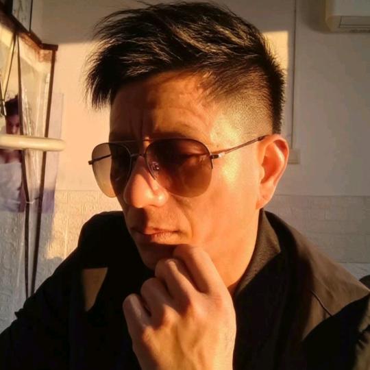 老頭髮型師