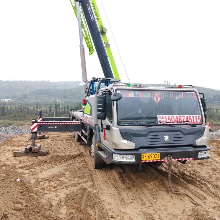 准旗吊车出租张