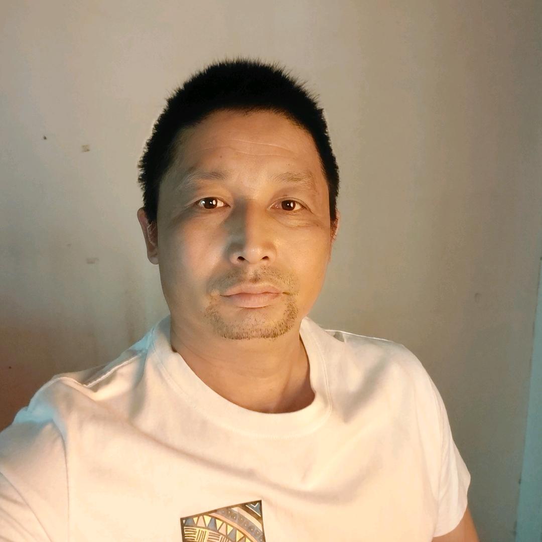 阿龙