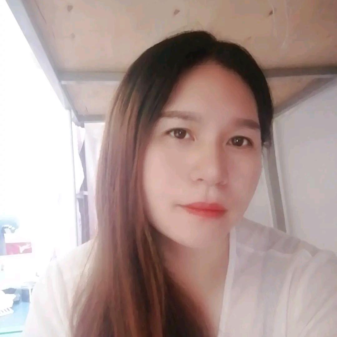 陈英