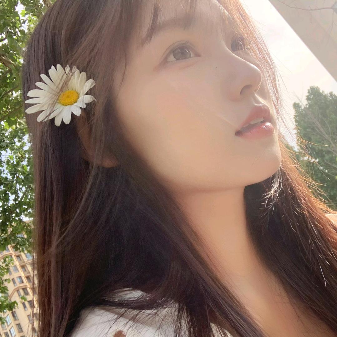 颂·化妆师彤彤