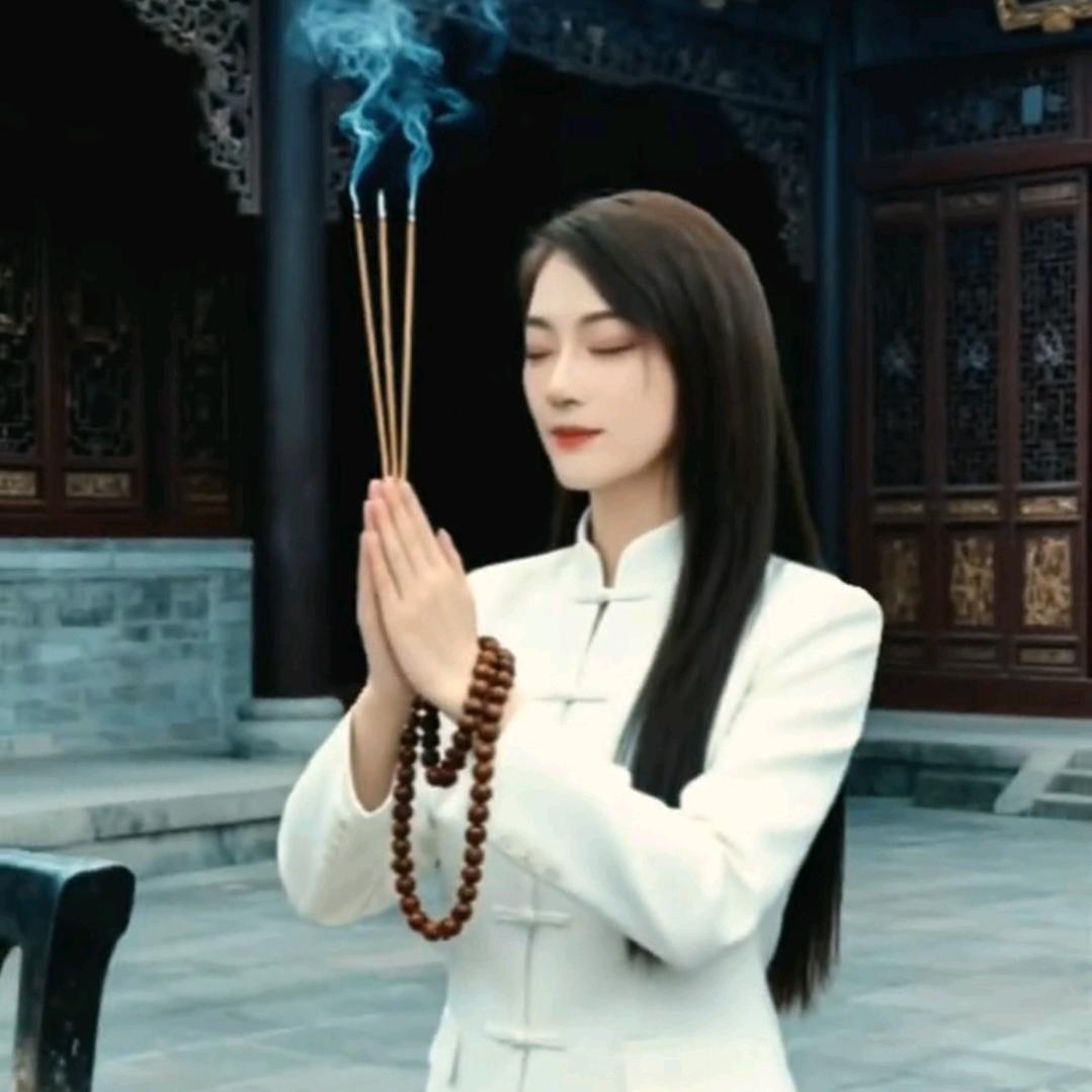 小晴晴💐，🍃 ᥫᩣᰱᐤ