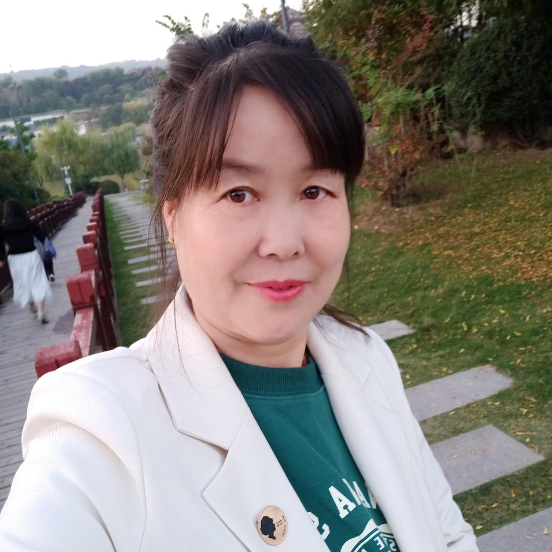 李红