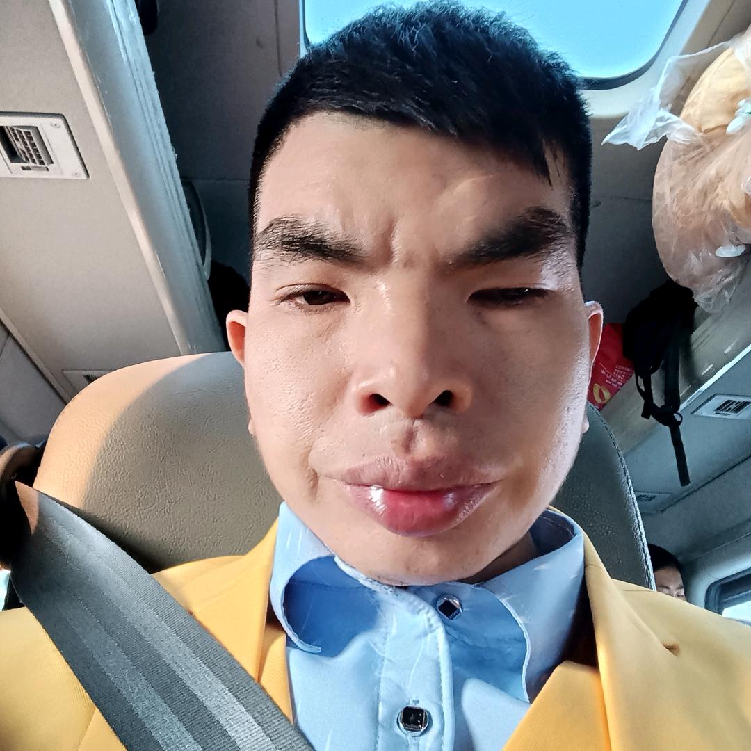 农村山卡卡单身小哥哥