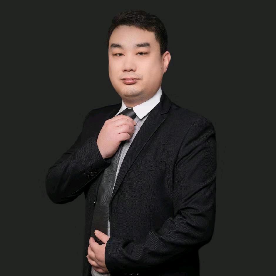 认真做定制的龙哥